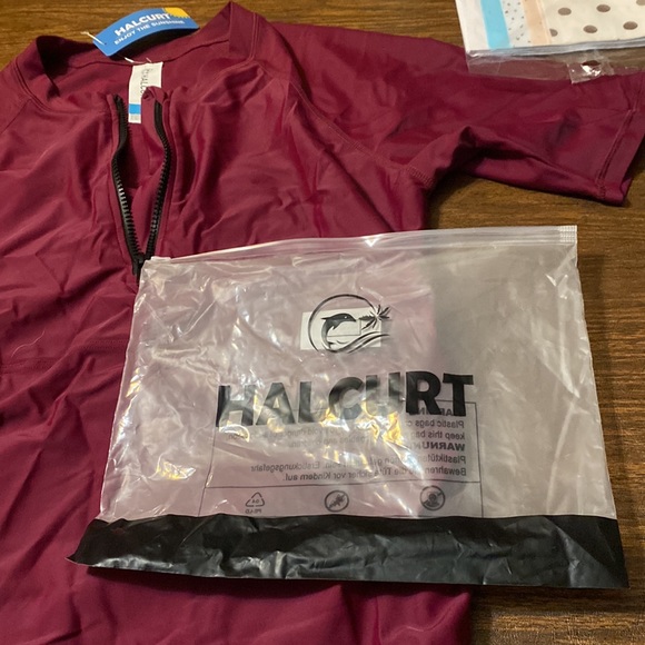 NWT Swim Top Full Coverage, Large, Wine Color - Picture 5 of 6